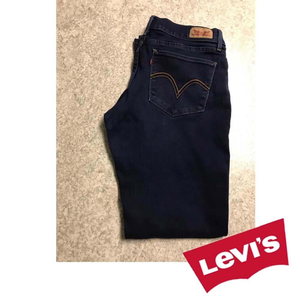 Women’s Levi’s Jeans
